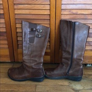 Keen leather boots